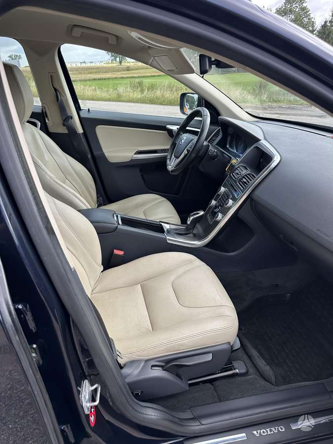 Volvo XC60 - 12