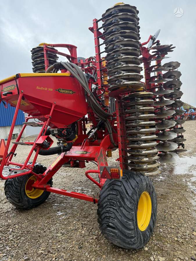 Vaderstad Carrier XL 525, žemės dirbimo / ruošimo technika