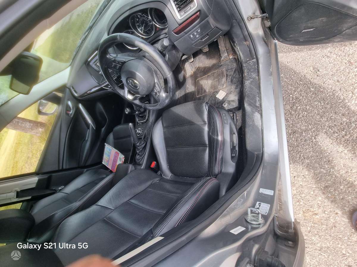 Mazda 6, 2.2 l., Седан