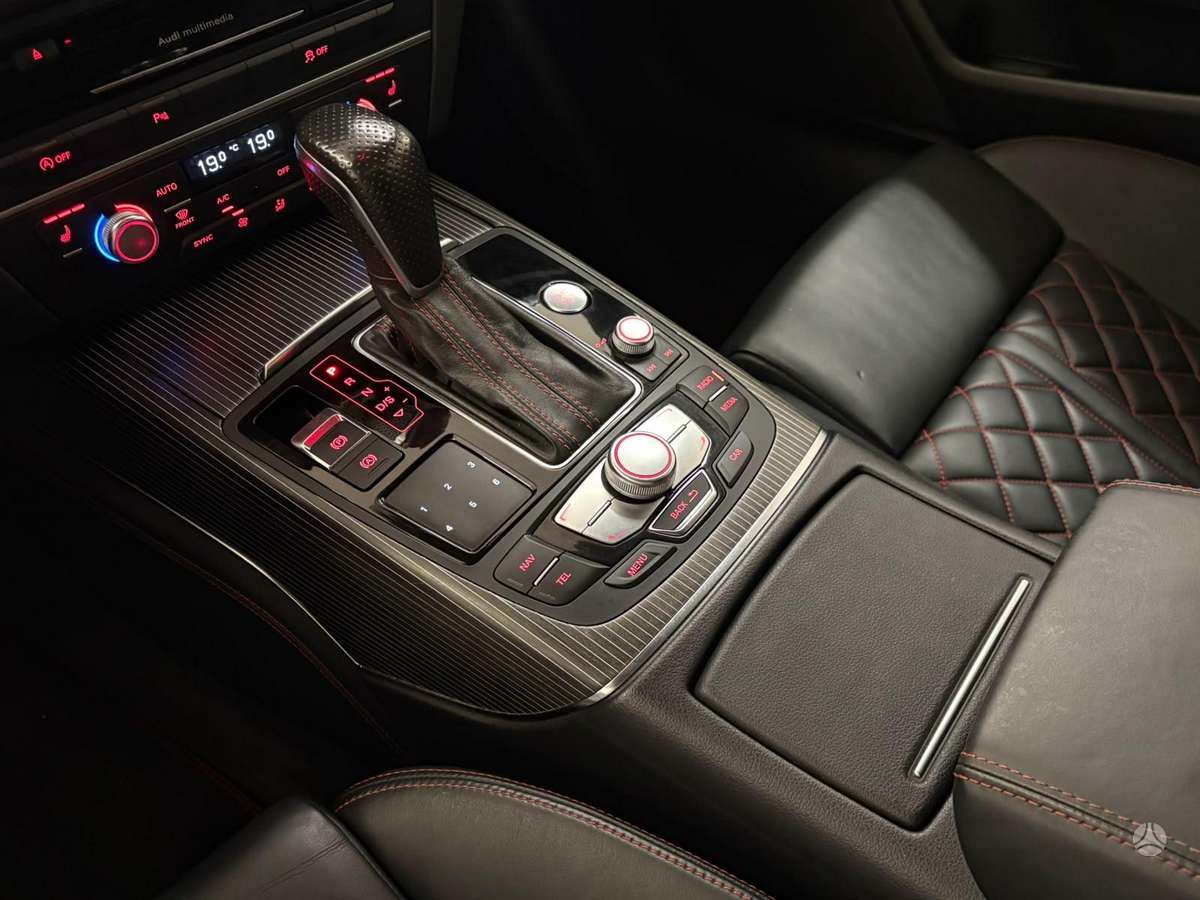 Audi A6, 3.0 l., wagon