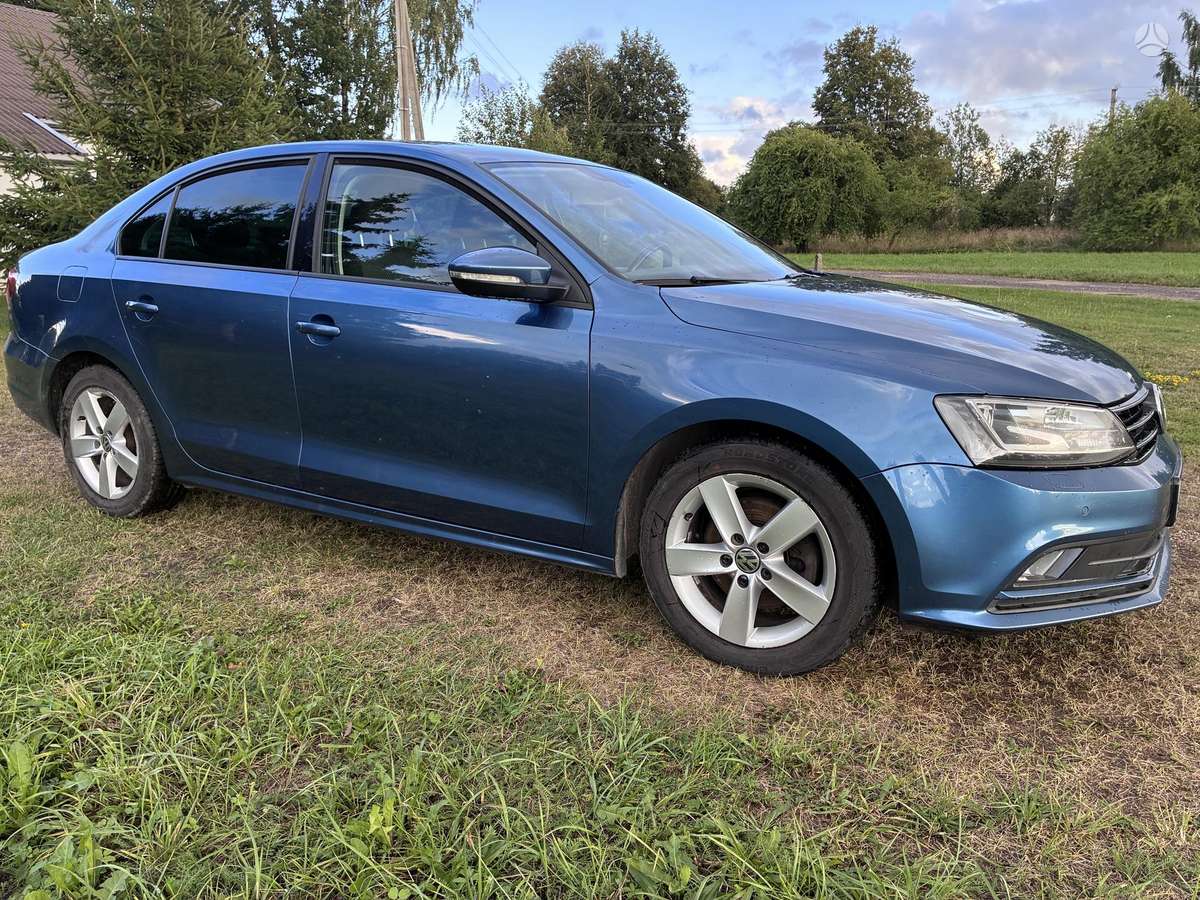 Volkswagen Jetta - 3