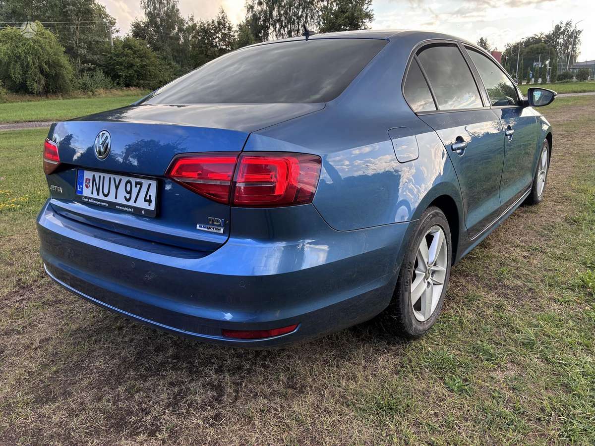 Volkswagen Jetta - 9