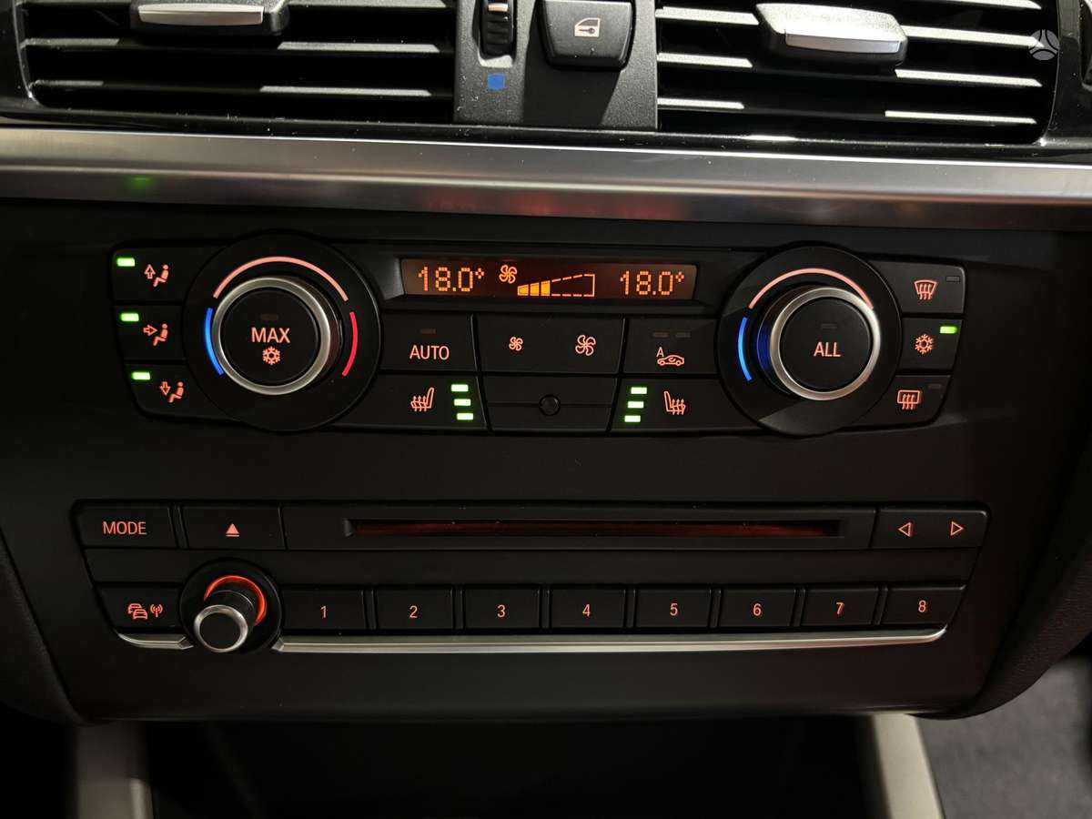 BMW X3, 2.0 l., off-road / crossover