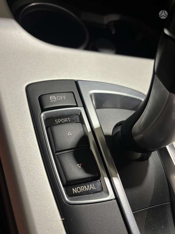 BMW X3, 2.0 l., off-road / crossover