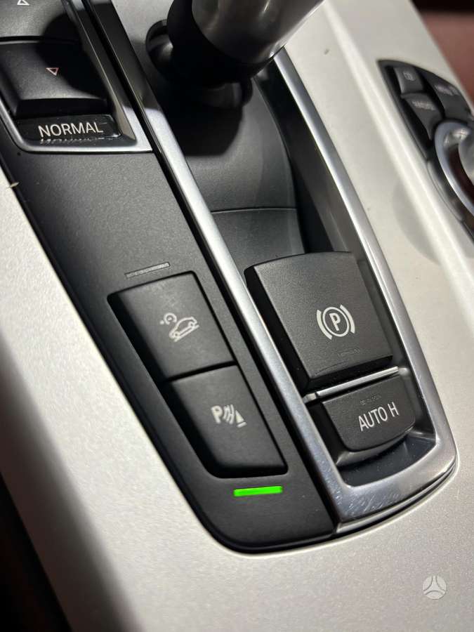 BMW X3, 2.0 l., off-road / crossover