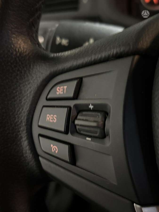 BMW X3, 2.0 l., off-road / crossover