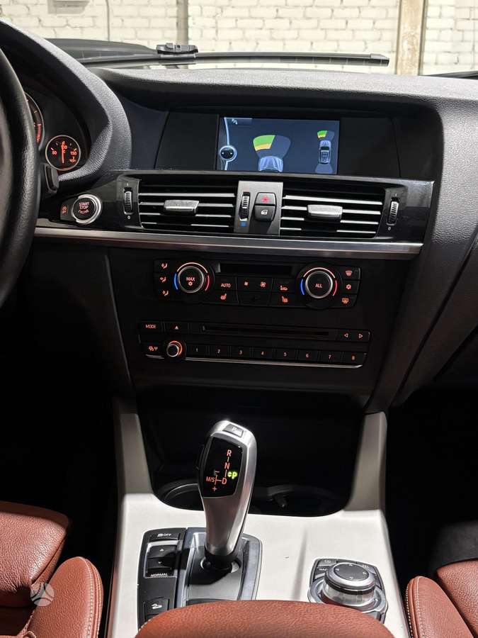 BMW X3, 2.0 l., off-road / crossover