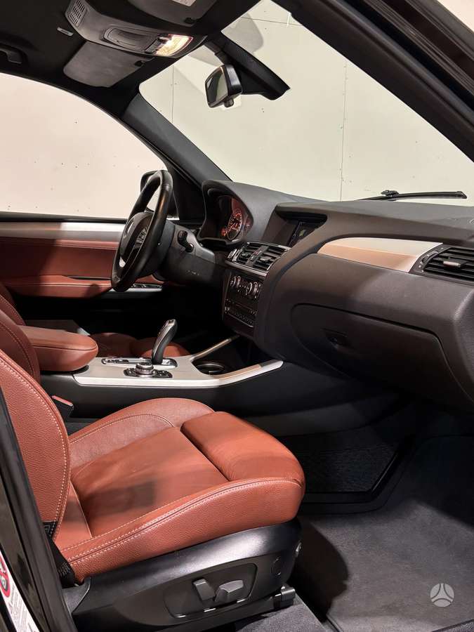 BMW X3, 2.0 l., off-road / crossover