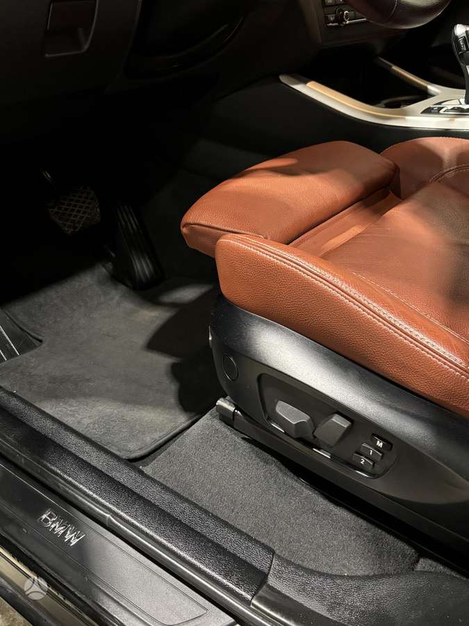 BMW X3, 2.0 l., off-road / crossover