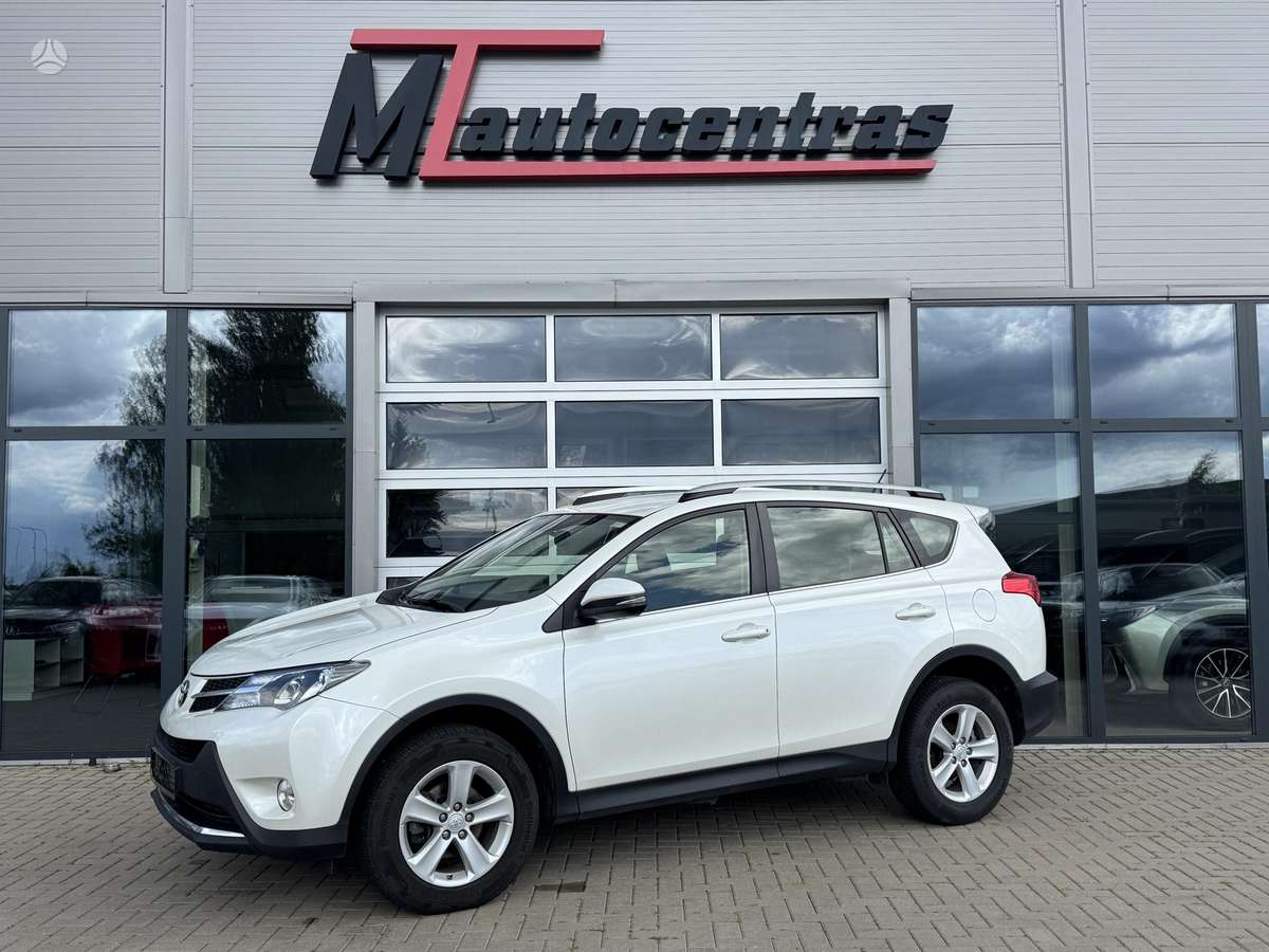 Toyota RAV4 - 1