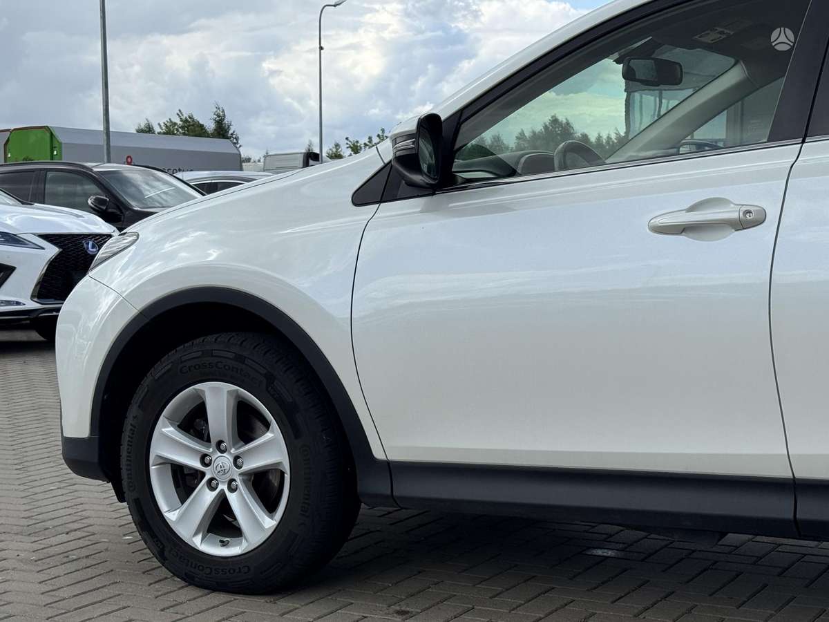 Toyota RAV4 - 3