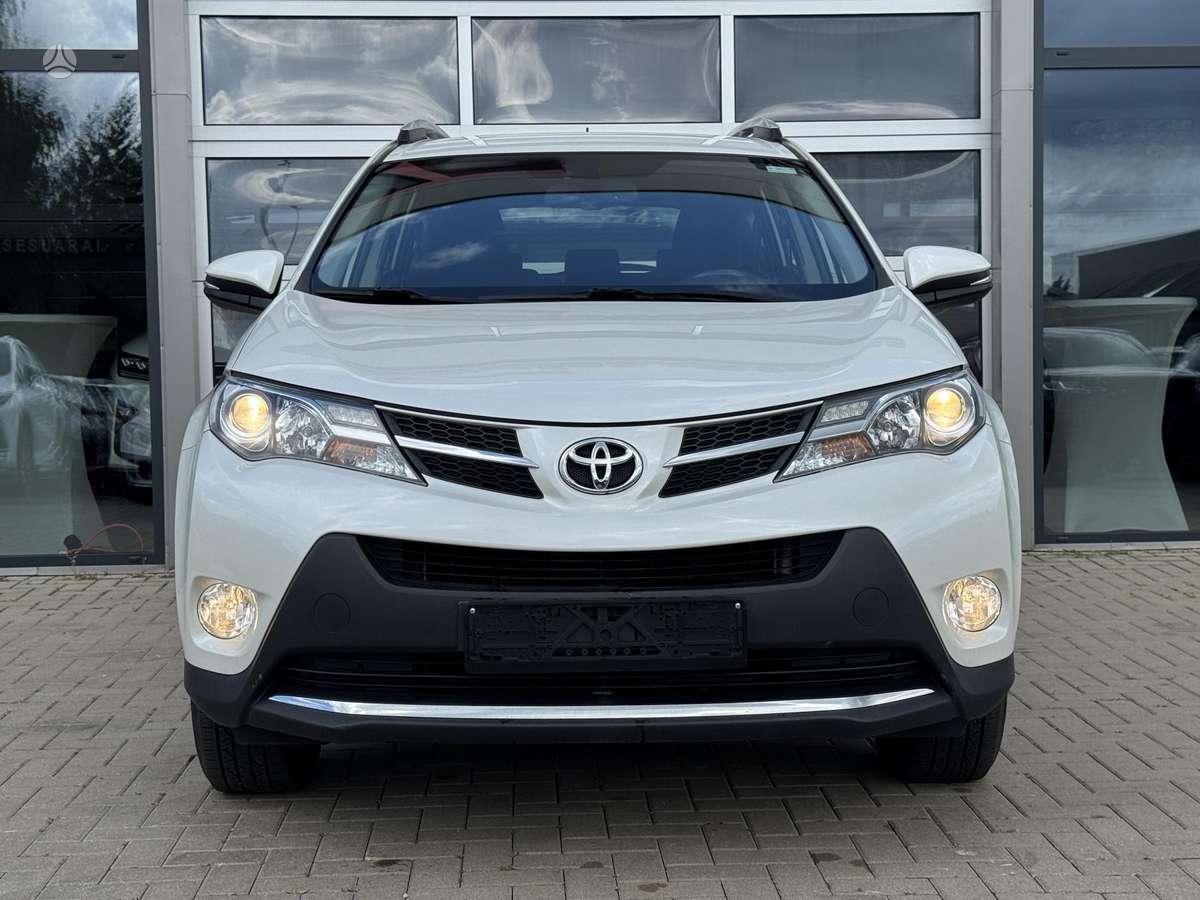 Toyota RAV4 - 6