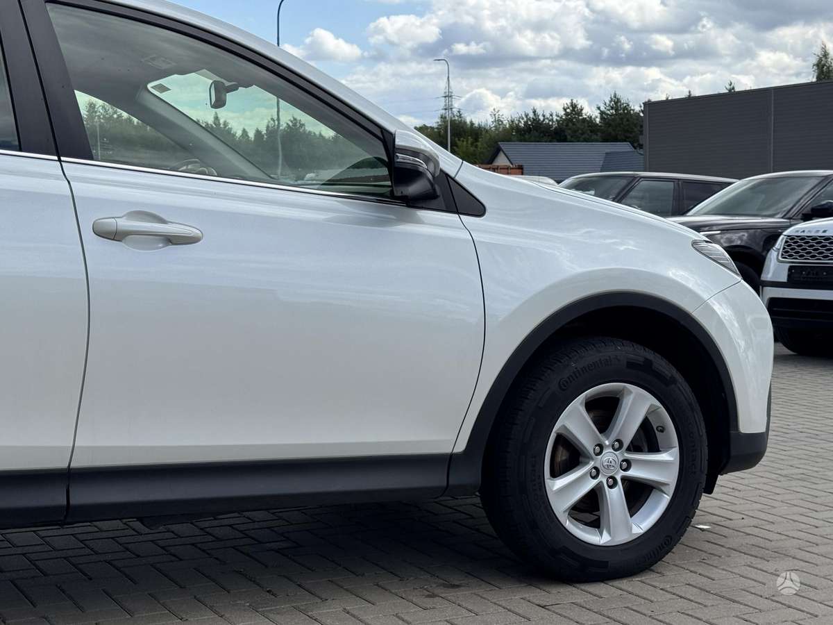 Toyota RAV4 - 9