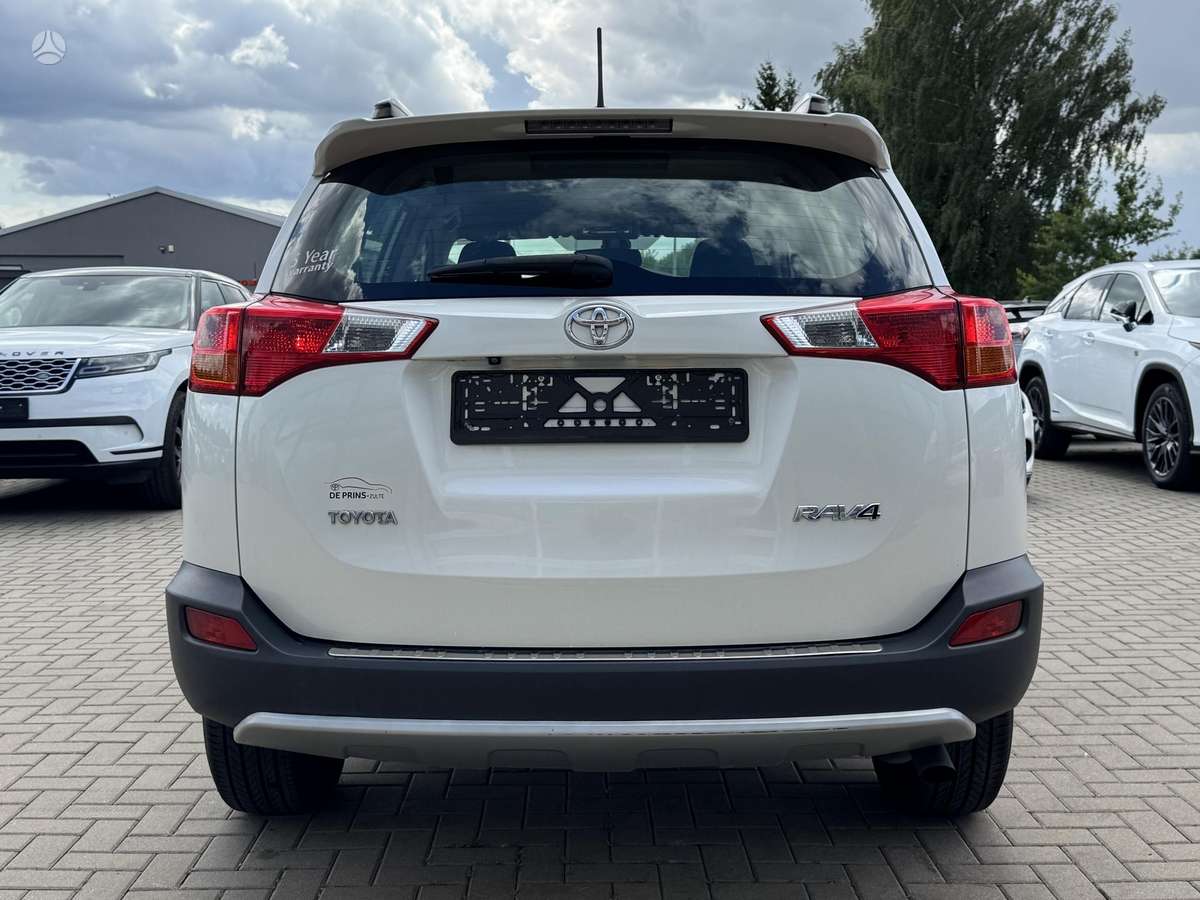 Toyota RAV4 - 12
