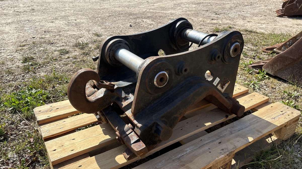 Caterpillar CW20, ковши