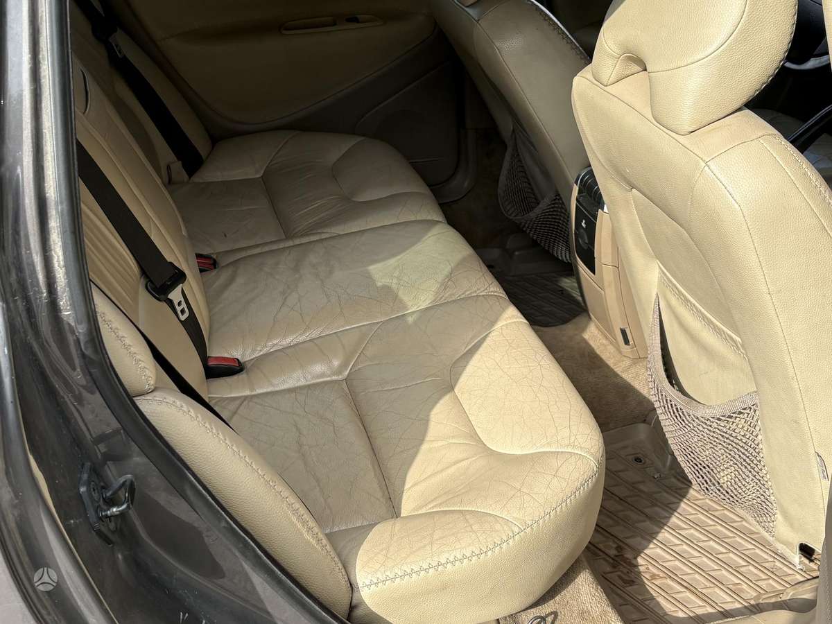 Volvo XC70, 2.4 l., wagon