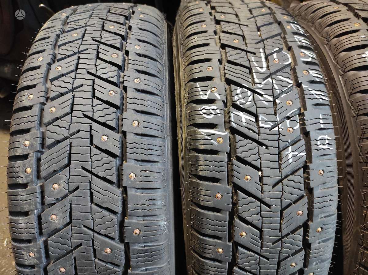 Ford, tērauda apzīmogoti, R15