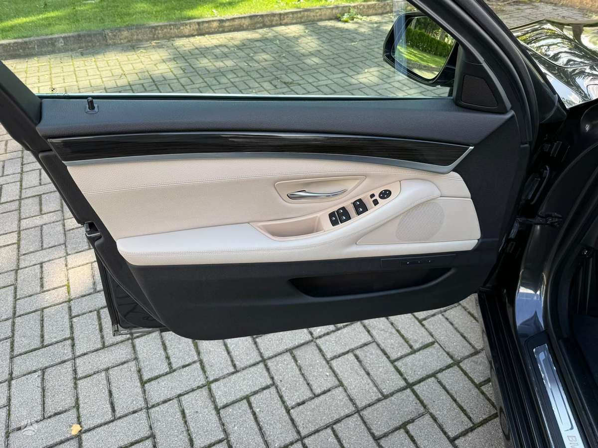 BMW 530, 3.0 l., Универсал