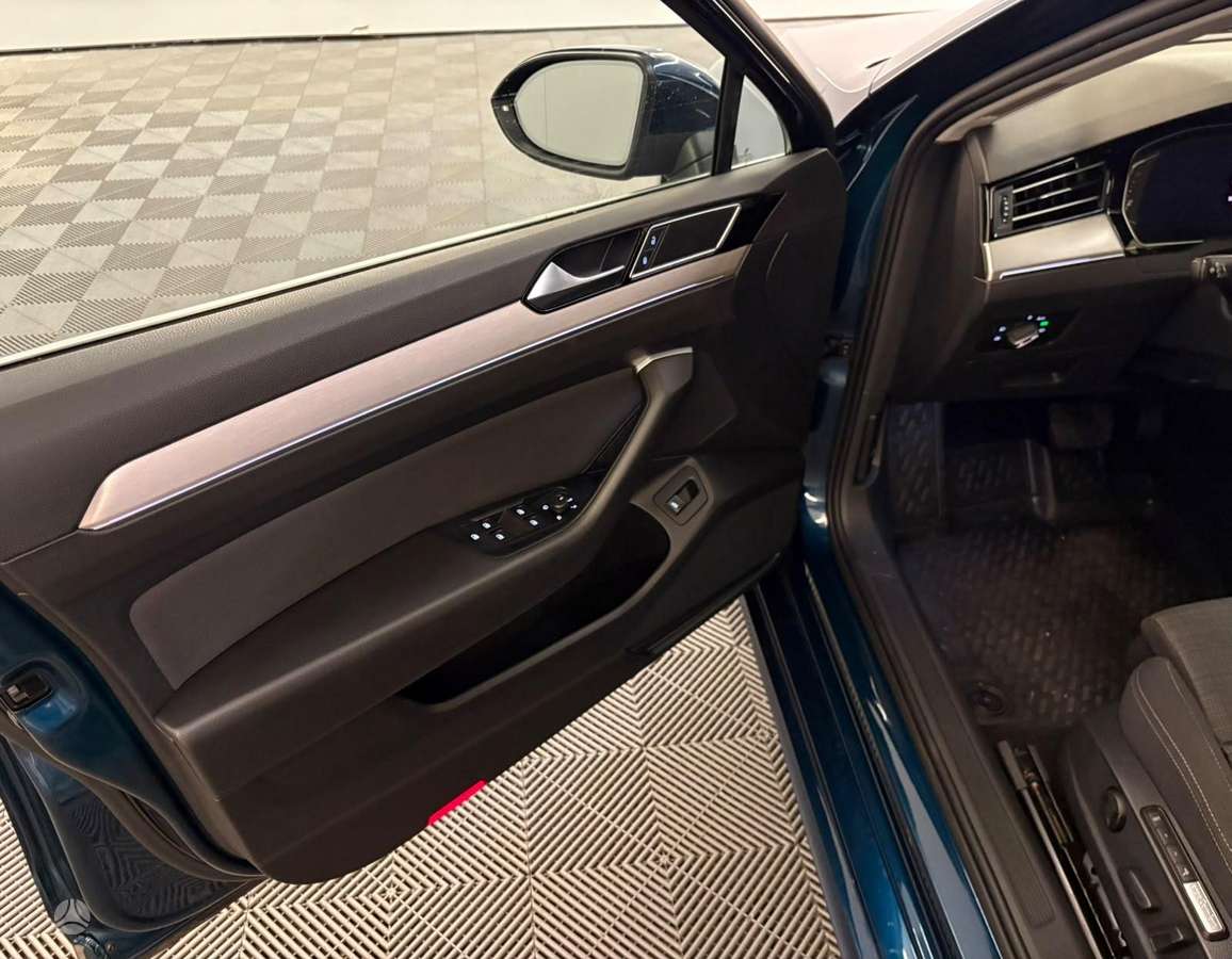 Volkswagen Passat, 2.0 l., Универсал