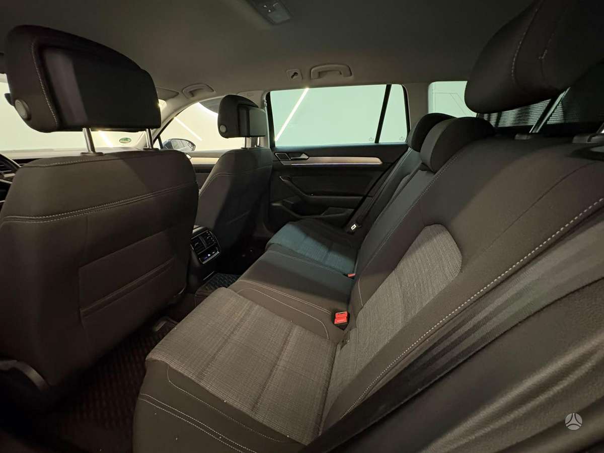Volkswagen Passat, 2.0 l., Универсал