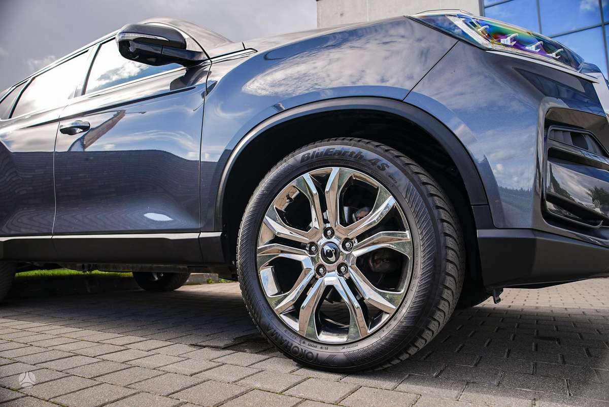 SsangYong Rexton - 4