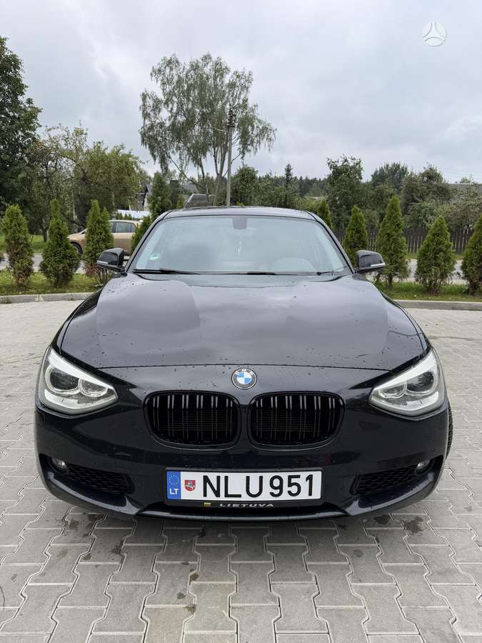 BMW 116, 2.0 l., hatchback