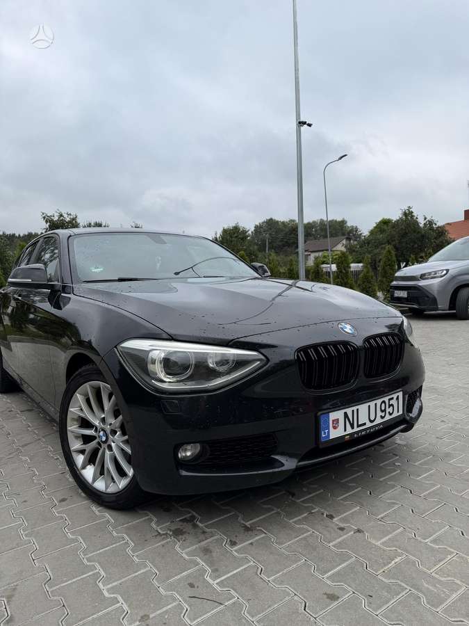 BMW 116, 2.0 l., hatchback