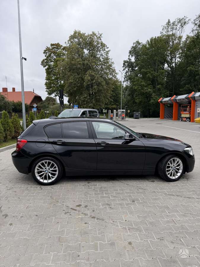 BMW 116, 2.0 l., hečbekas