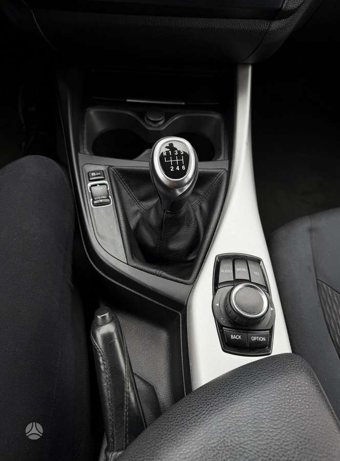 BMW 116, 2.0 l., hatchback
