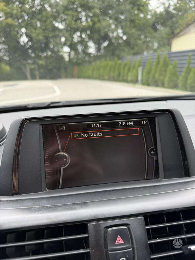 BMW 116, 2.0 l., hatchback