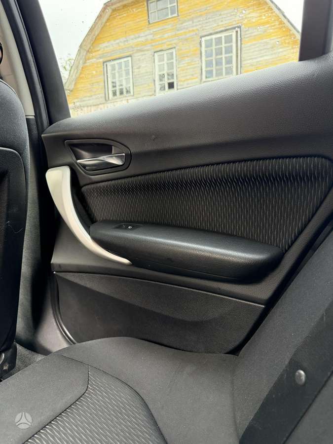 BMW 116, 2.0 l., hečbekas