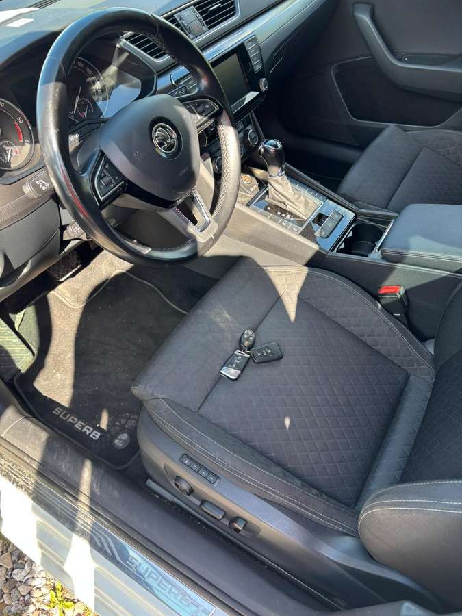 Skoda Superb, 2.0 l., wagon