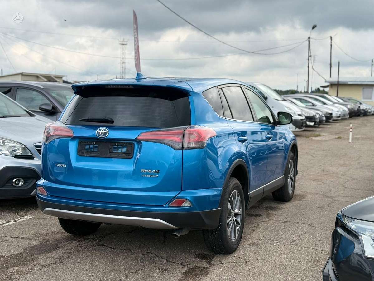 Toyota RAV4 - 5