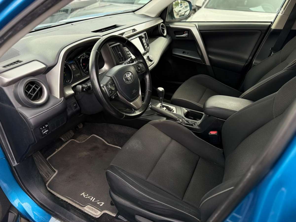 Toyota RAV4 - 7
