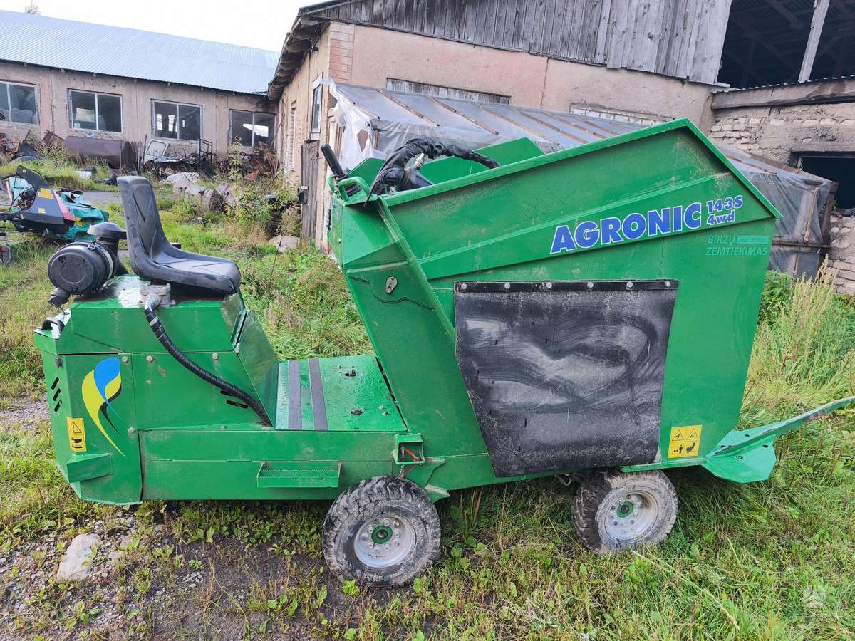 AGRONIC 143S 4WD, pašarų ruošimo technika