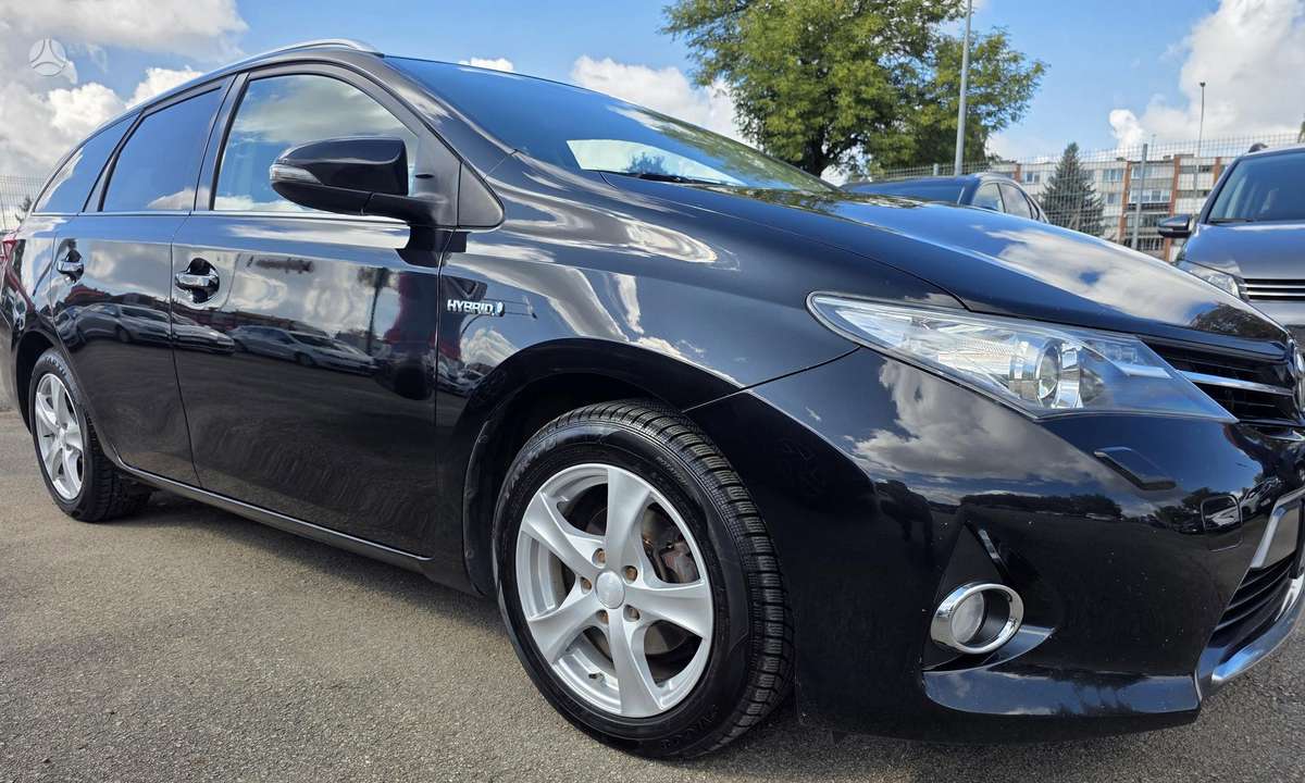 Toyota Auris - 5