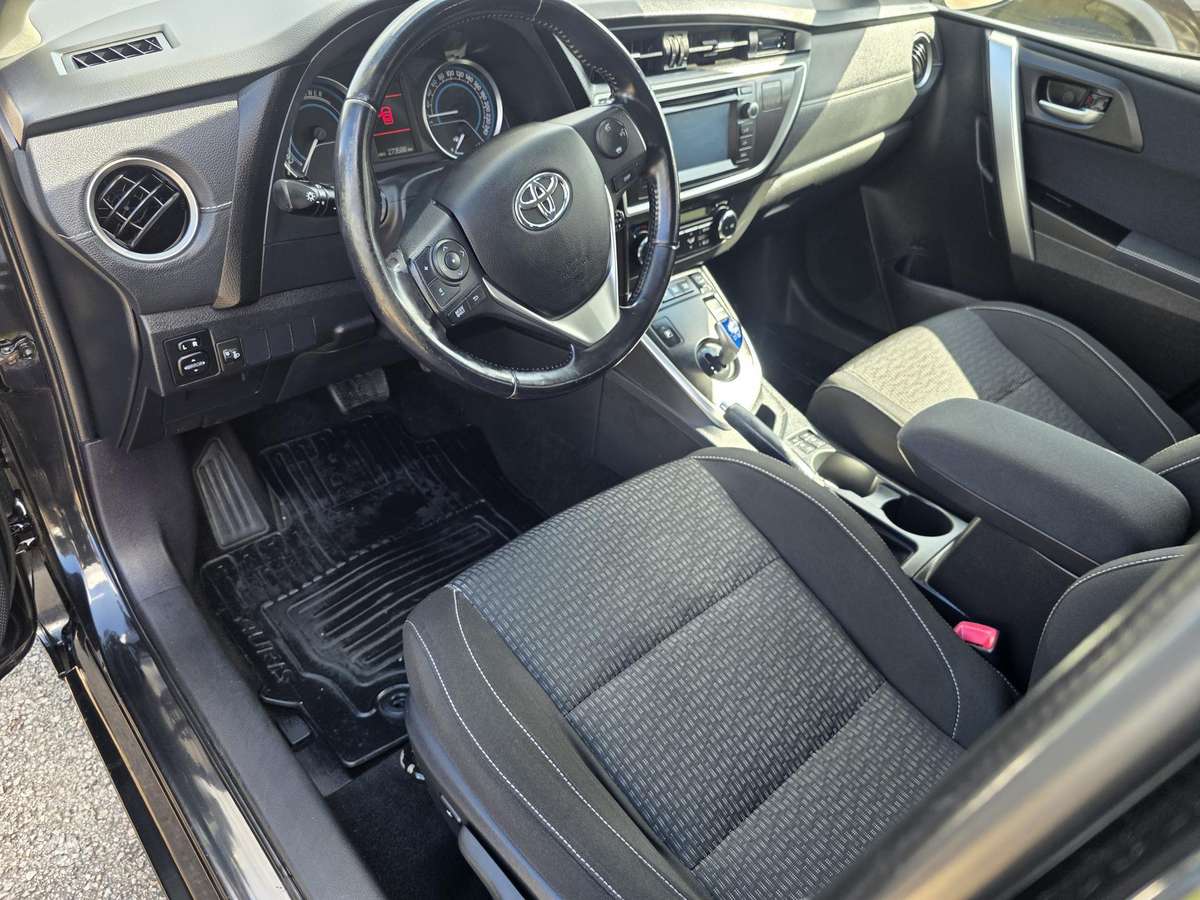 Toyota Auris - 7