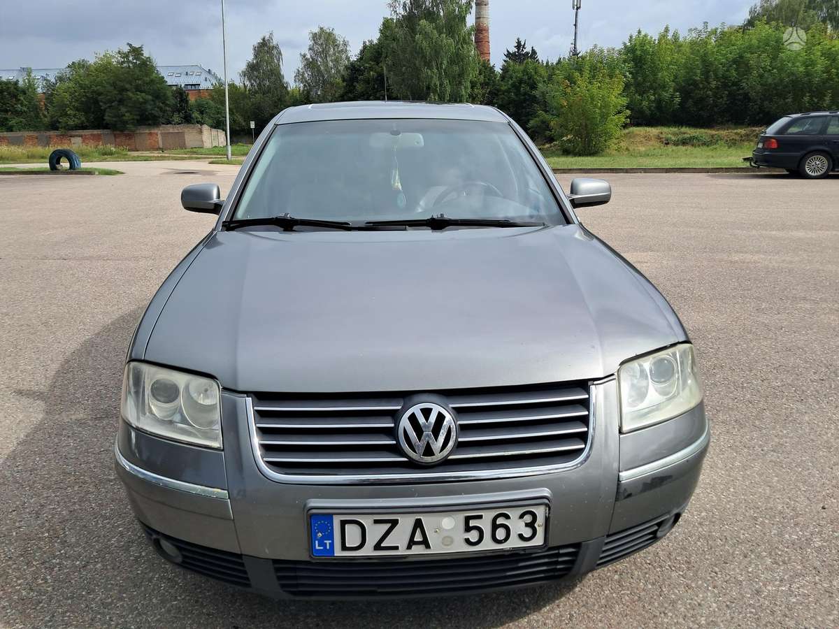 Volkswagen Passat - 9