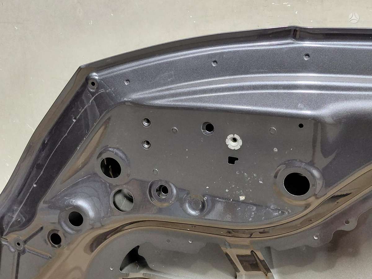 BMW 1 serija hood (front, rear)