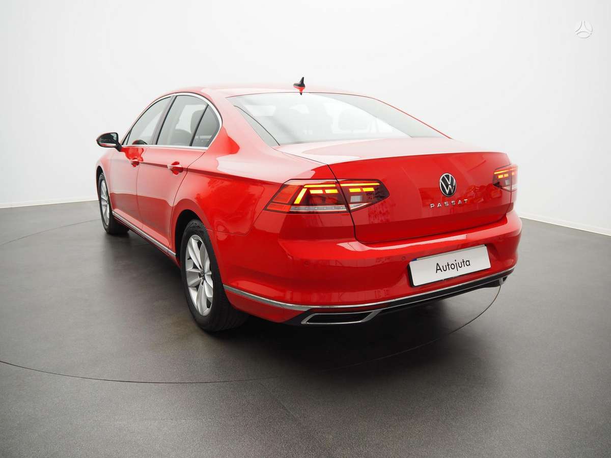 Volkswagen Passat - 6
