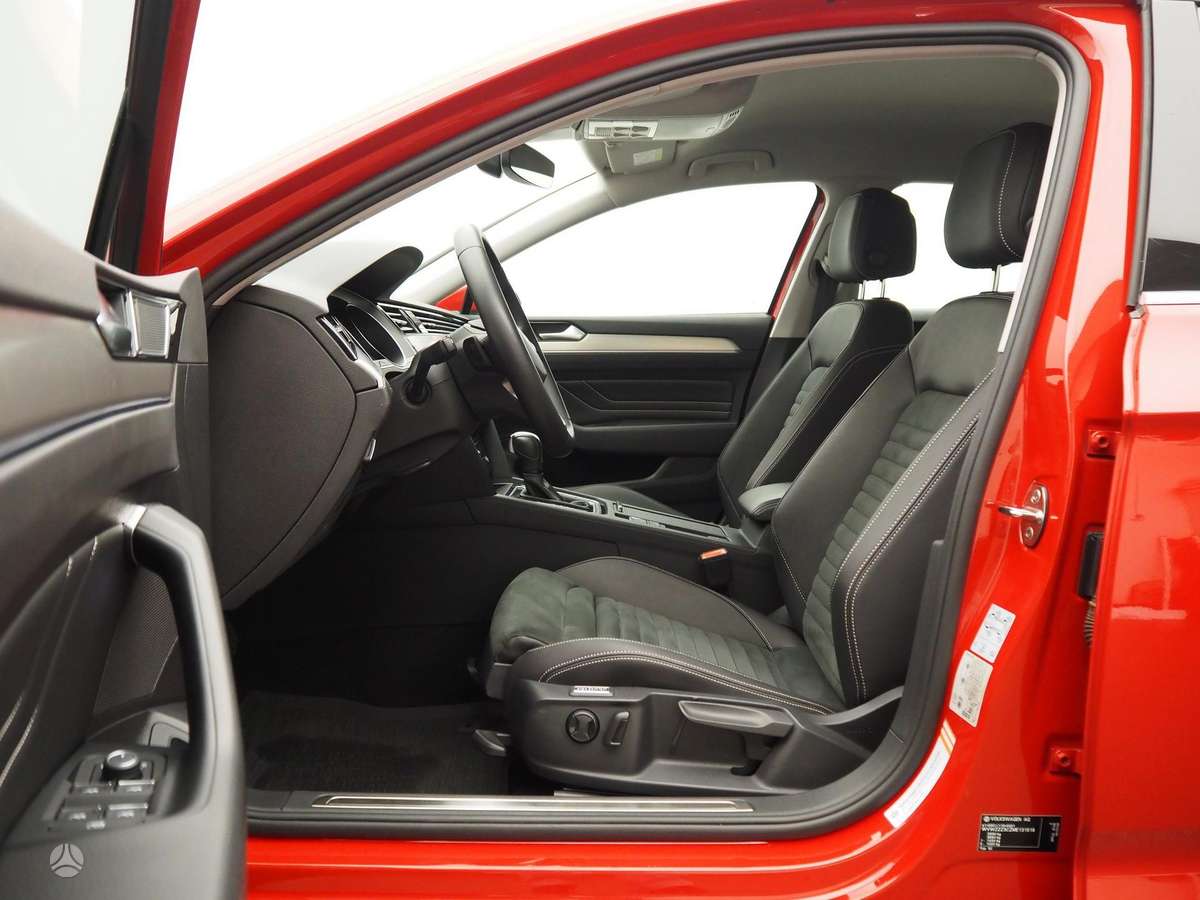 Volkswagen Passat - 8
