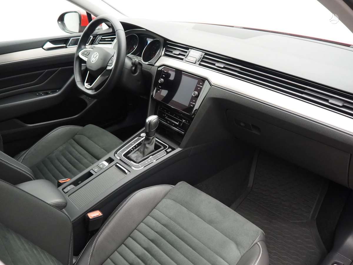 Volkswagen Passat - 12
