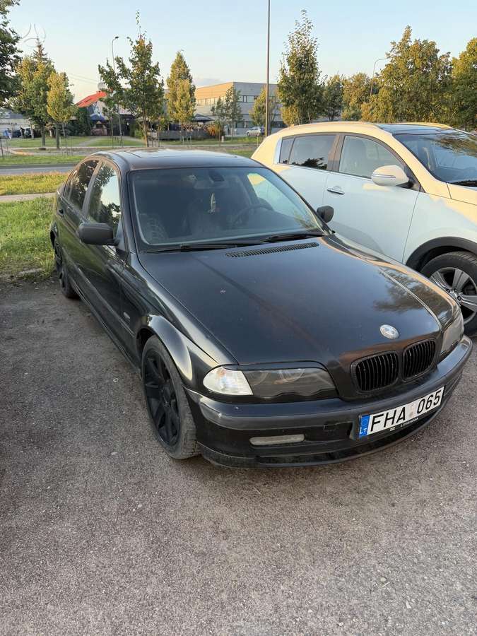 BMW 320, 2.0 l., Седан