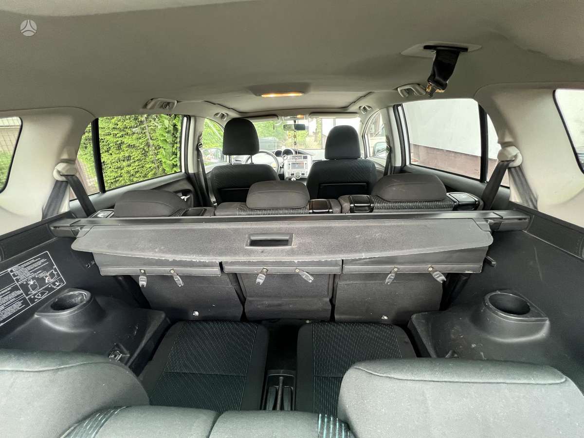 Toyota Verso, 2.0 l., Минивэн