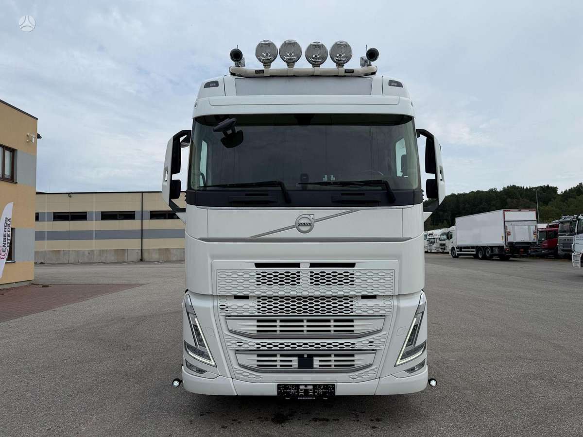 Volvo FH500, single sleeper