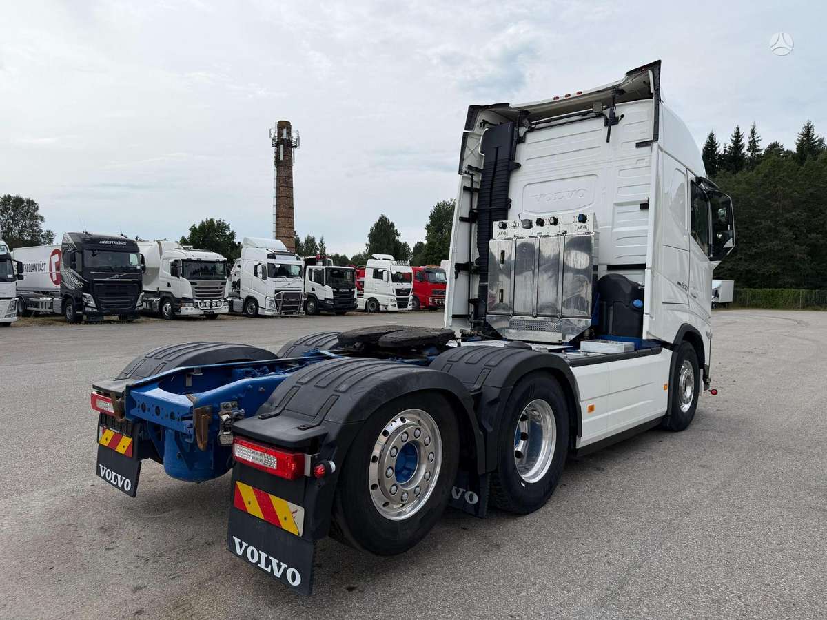 Volvo FH500, single sleeper