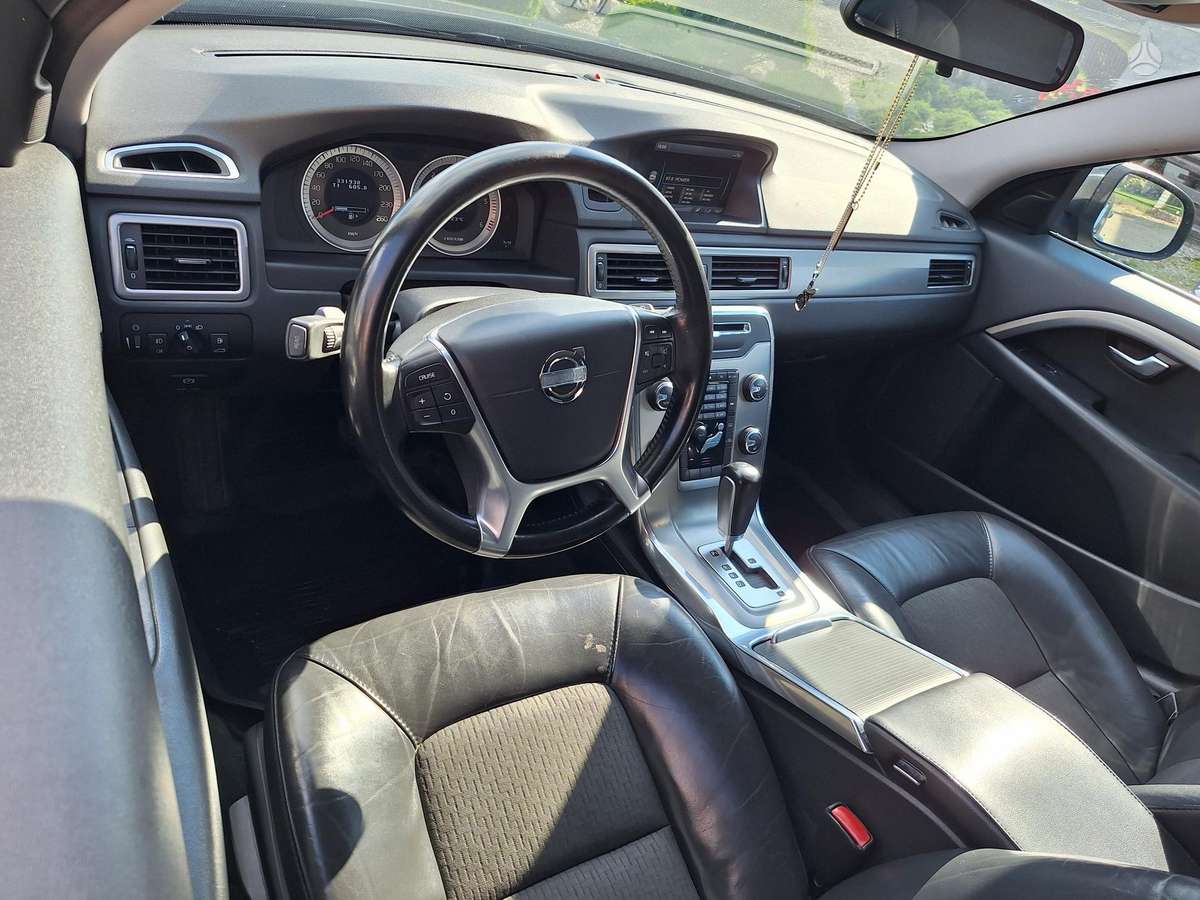 Volvo V70, 2.0 l., Универсал