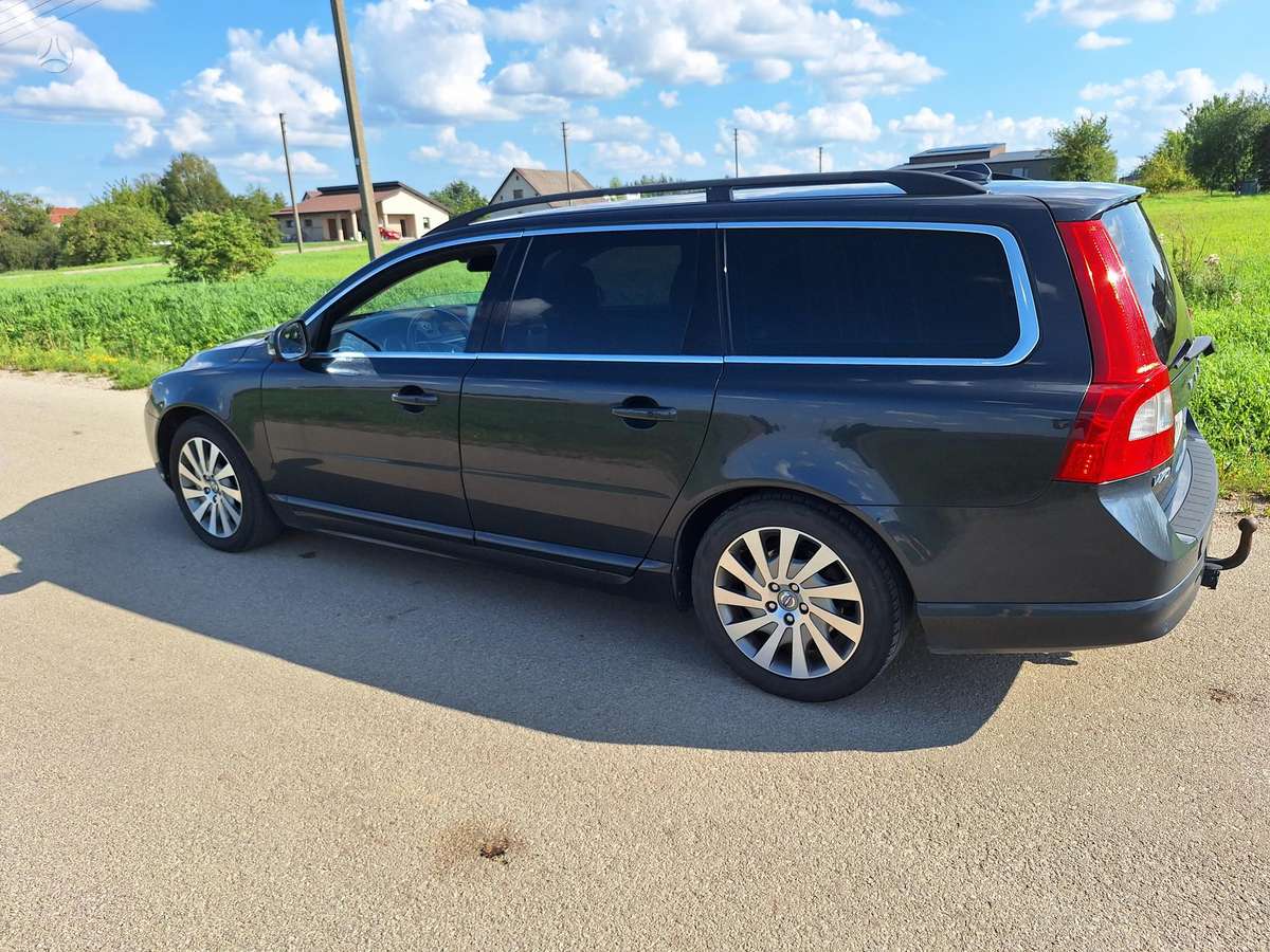 Volvo V70, 2.0 l., Универсал