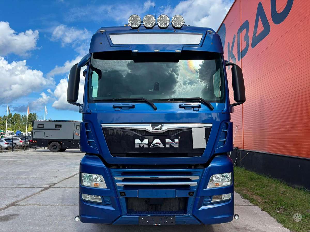 MAN TGX 26.580 6x4, с краном