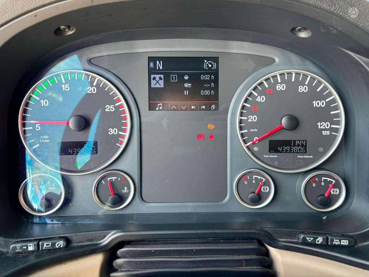 MAN TGX 26.580 6x4, с краном